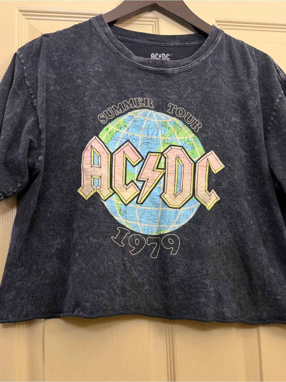 AC/DC Summer Tour 1979 Acid Wash Cropped Graphic T-Shirt XL